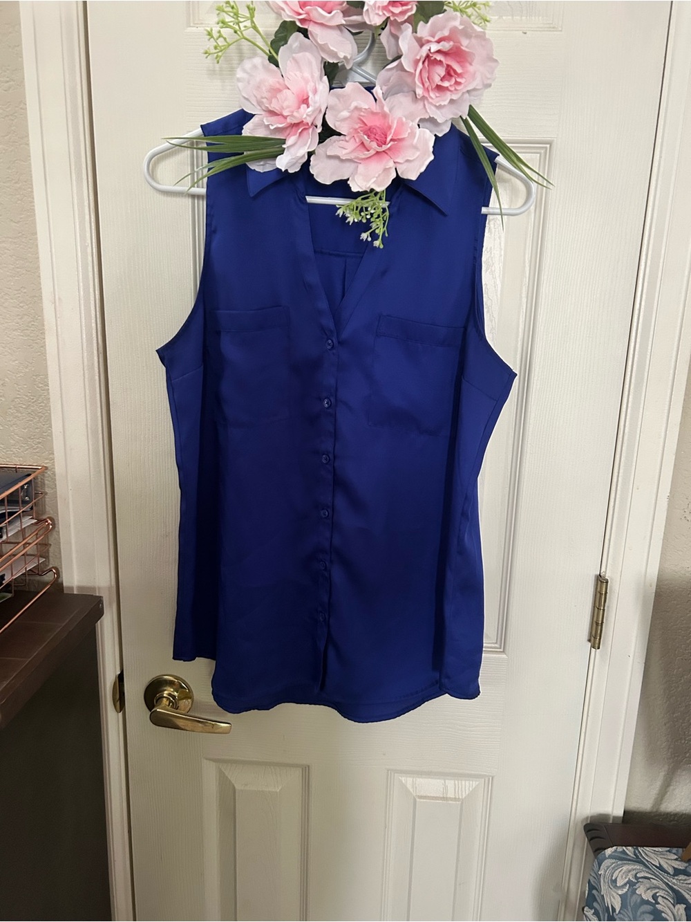 Express Sleeveless Button-Front Camisole - Royal Blue size medium.